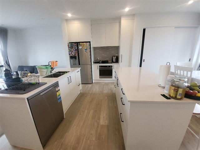 9 Rita Meredith Road, Wai o Taiki Bay, Auckland - Carousel 1