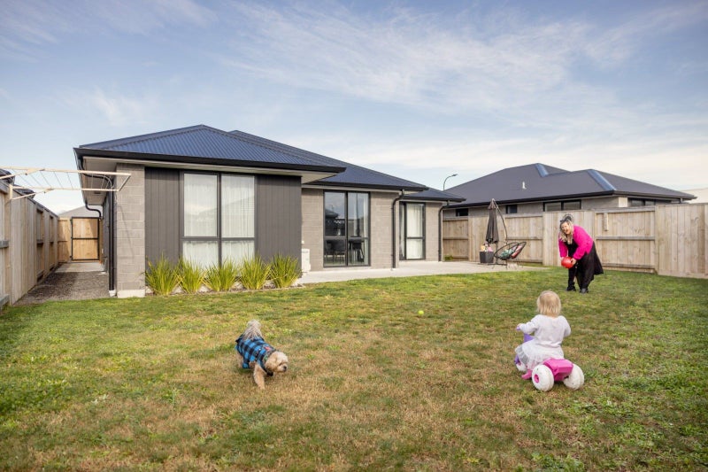 123 Union Drive, Papamoa - Carousel 1