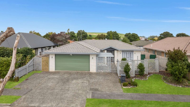 6 Lushington Place, Huntington Park, Auckland - Carousel 1
