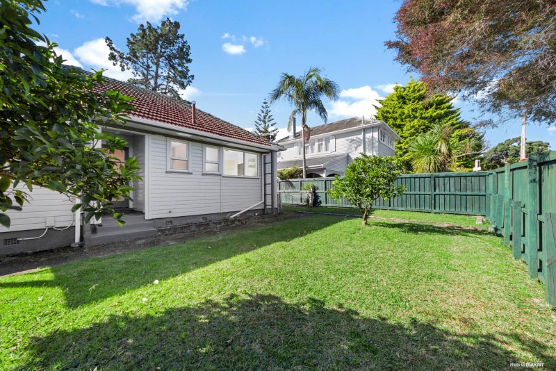 3 Miranda Street, Avondale, Auckland - Carousel 2