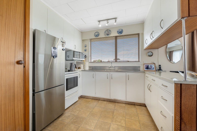 1/12 Hori Street, Vogeltown, New Plymouth - Carousel 2