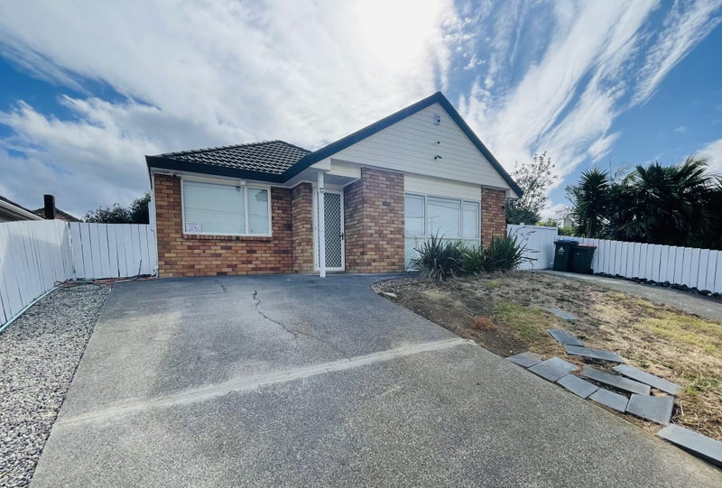 74A Farrelly Avenue, Mount Roskill, Auckland - Carousel 1