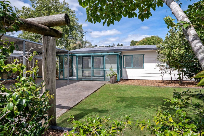 16 O'Neills Road, Swanson, Auckland - Carousel 1