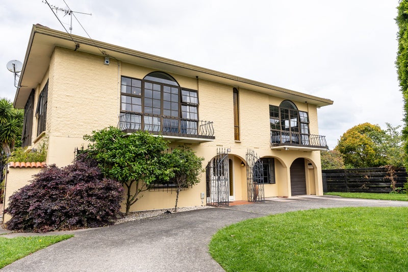 1A Hinton Avenue, Forest Lake, Hamilton - Carousel 1