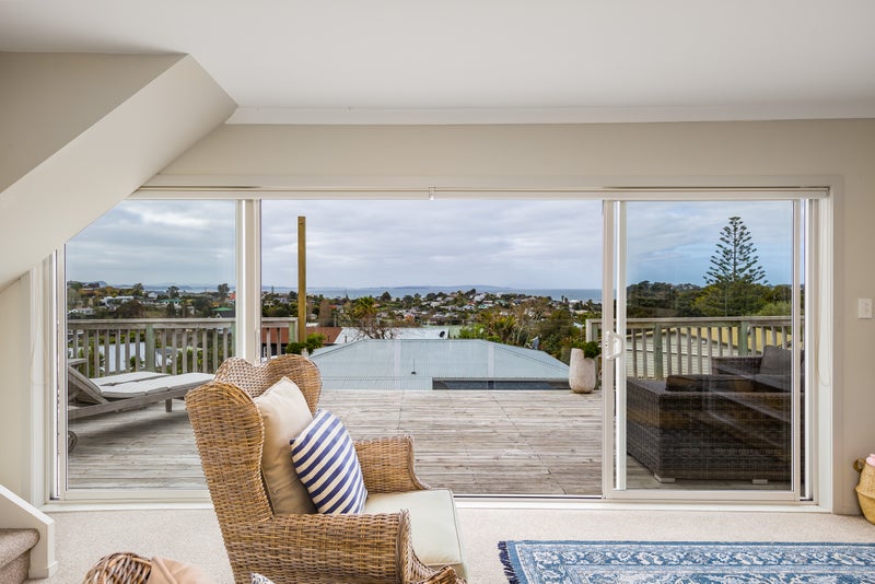 3 Norfolk Road, Stanmore Bay, Whangaparaoa - Carousel 1