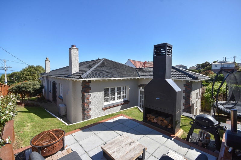 1 Oakland Street, Andersons Bay, Dunedin - Carousel 2