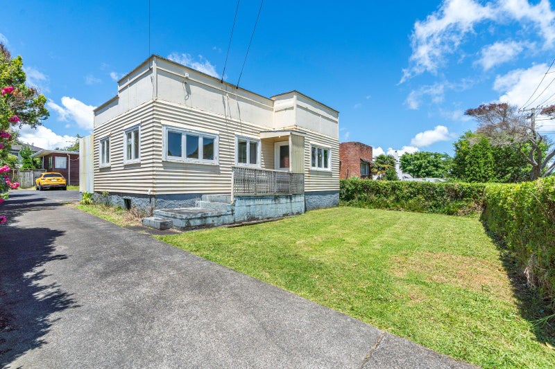 6 Staveley Avenue, Mount Roskill, Auckland - Carousel 10