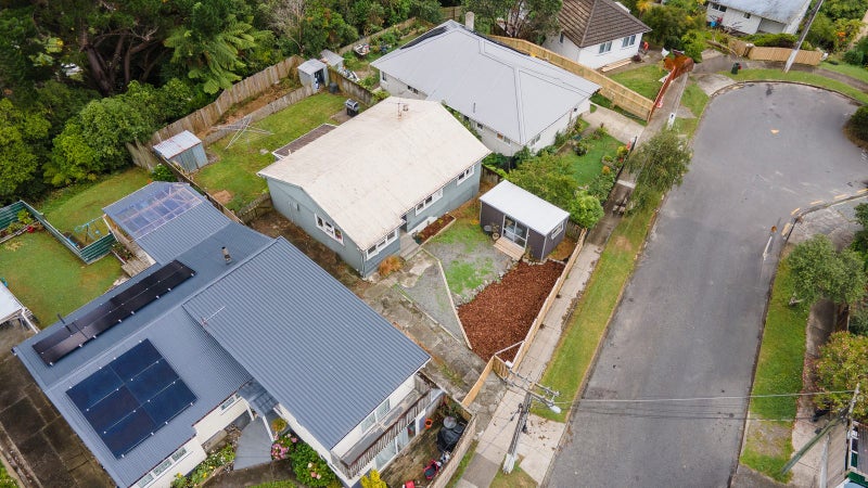 9 Amundsen Grove, Stokes Valley, Lower Hutt - Carousel 32