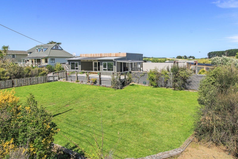 1927 Parewanui Road, Parewanui, Tangimoana - Carousel 2