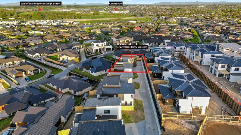 1/40 Rose Berry Crescent, Flagstaff, Hamilton - Carousel 18