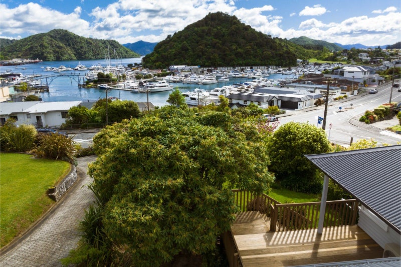 34 Waikawa Road, Picton - Carousel 1