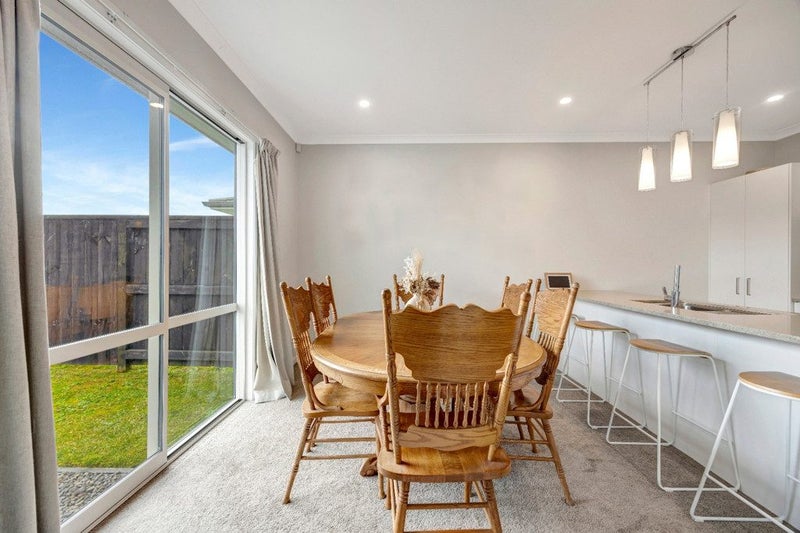 24B Yanicks Crescent, Fitzroy, Hamilton - Carousel 2