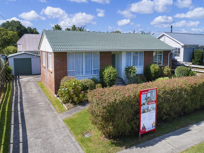 4 Buchanan Road, Papakura - Carousel 1