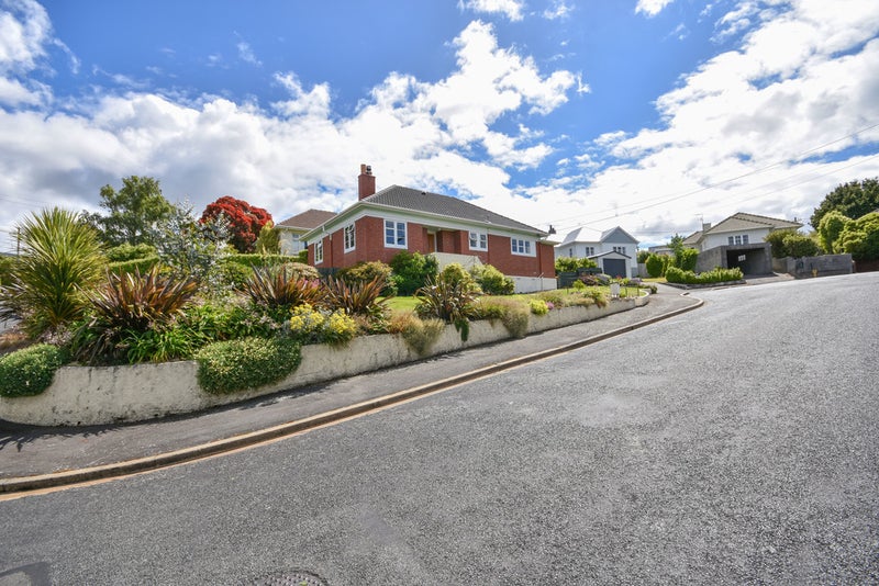 1 Oliver Street, Wakari, Dunedin - Carousel 1