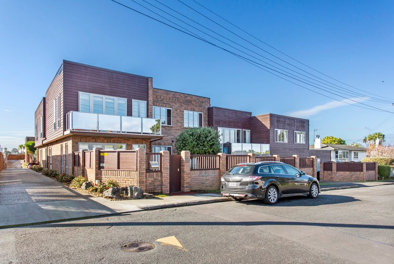 5E Puka Street, Onehunga, Auckland - Carousel 2