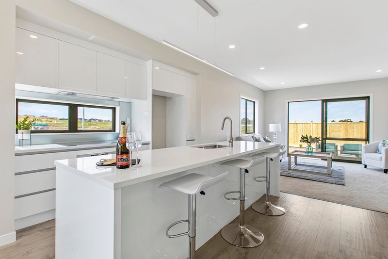 219 Jack Lachlan Drive, Beachlands, Auckland - Carousel 2
