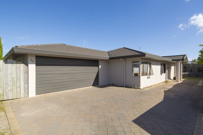 52 Corinth Grove, Papamoa Beach, Papamoa - Carousel 2