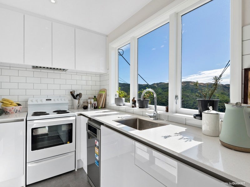 160 Pembroke Road, Wilton, Wellington - Carousel 2