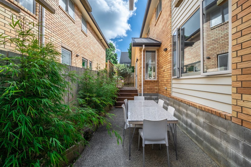 42A Moore Street, Howick, Auckland - Carousel 2