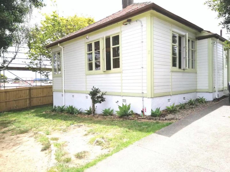 8 Burnett Avenue, Mount Roskill, Auckland - Carousel 10