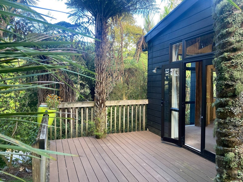 186 Huia Road, Titirangi, Auckland - Carousel 2