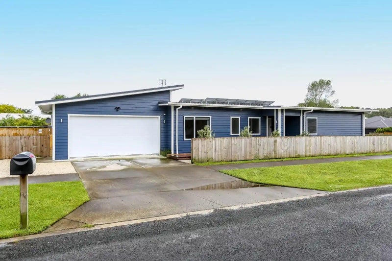 39 Smith Street, Lepperton, New Plymouth - Carousel 12