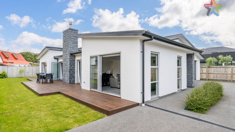 5 Bobbio Court, Boulcott, Lower Hutt - Carousel 1