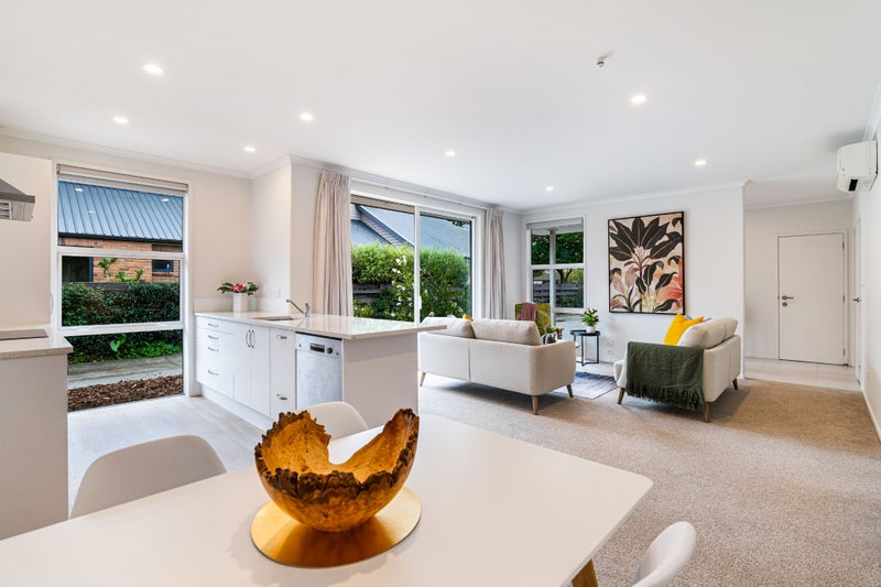 16B Elizabeth Street, Orewa, Orewa - Carousel 2