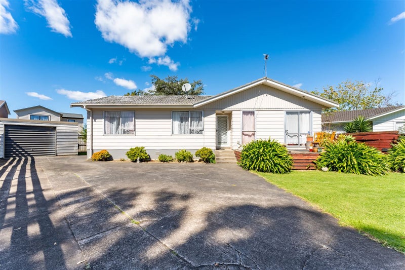 30 Hinton Place, Weymouth, Auckland - Carousel 1