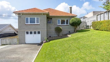 36 Pleasant Road, Glen Eden, Auckland - Carousel 1