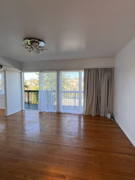 52 Mary Dreaver Street, New Windsor, Auckland - Carousel 2