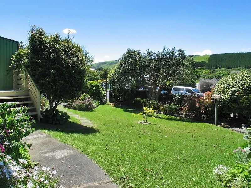 21 Sea Vista Drive, Pukerua Bay, Porirua - Carousel 2