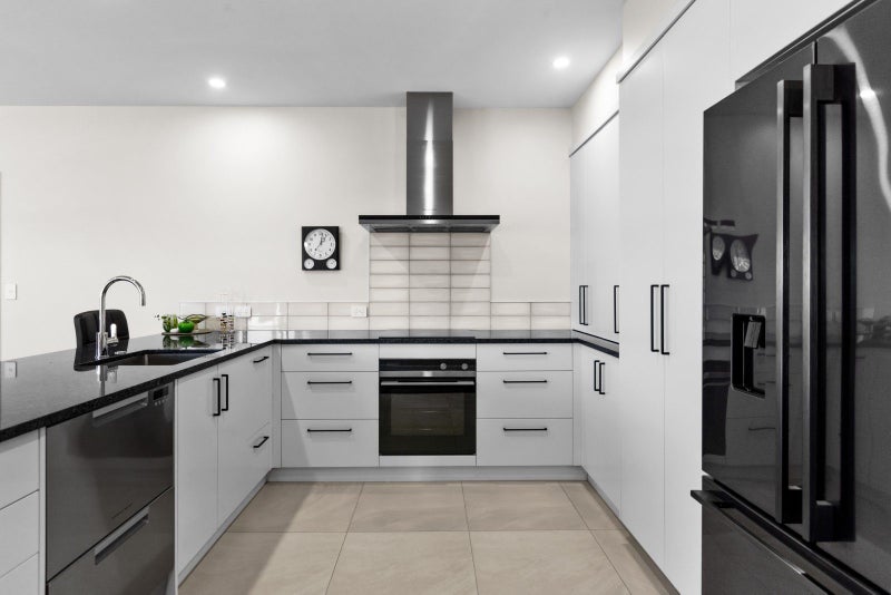 20 Arihi Crescent, Frimley, Hastings - Carousel 2