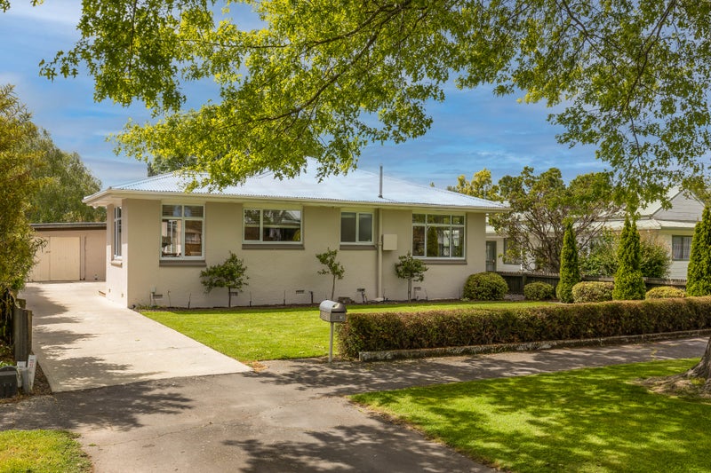32 Barnes Road, Redwood, Christchurch - Carousel 1