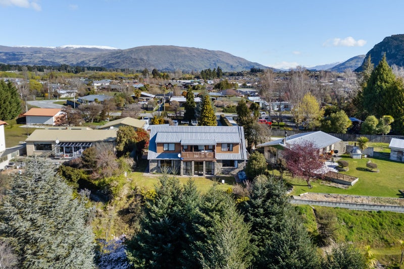 16 Lagoon Avenue, Albert Town, Wanaka, Otago - Carousel 1