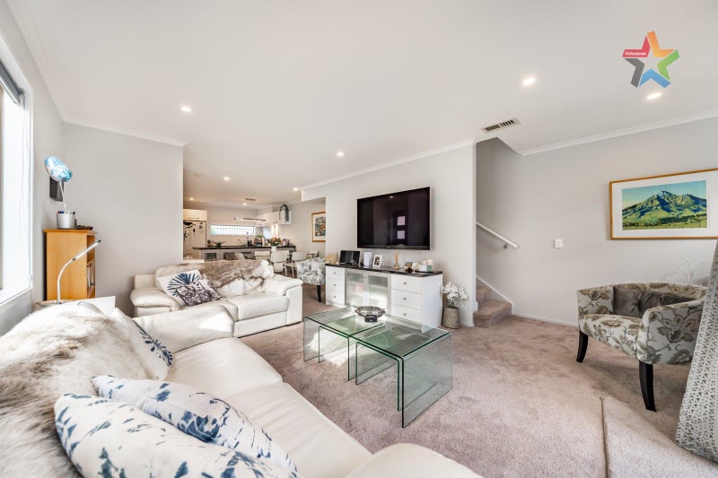 23 Latimer Way, Petone, Lower Hutt - Carousel 2