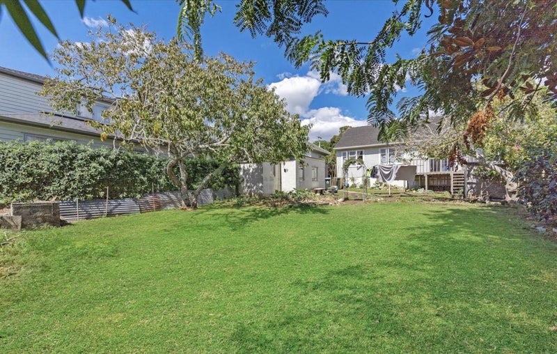 5 Court Crescent, Panmure, Auckland - Carousel 2