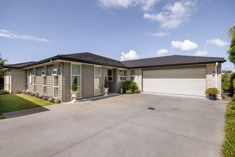32 Harbelle Close, Bethlehem, Tauranga - Carousel 2