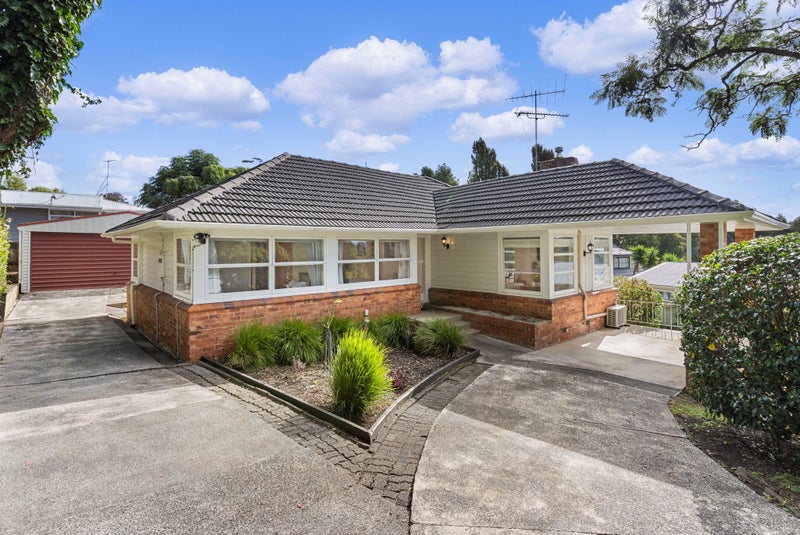 8 Tilden Avenue, Hillcrest, Auckland - Carousel 2