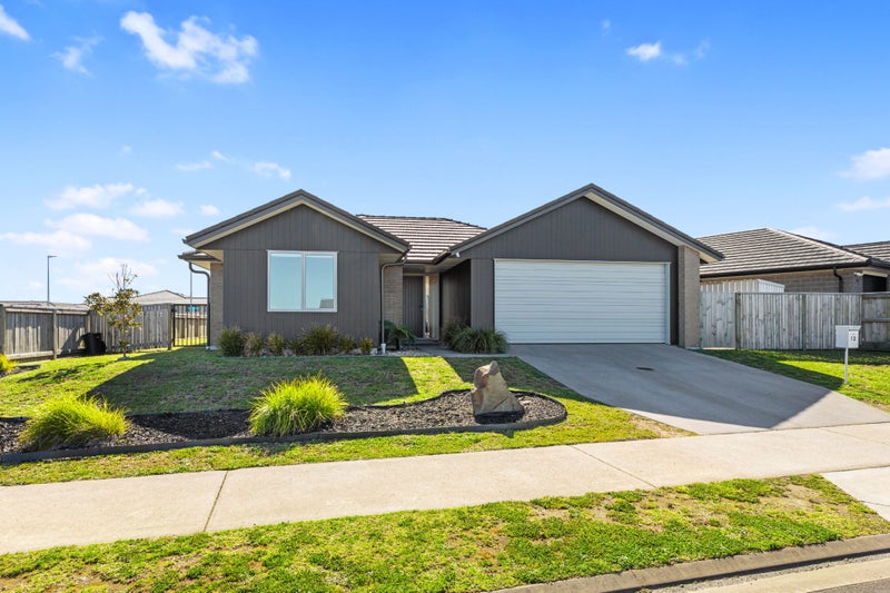 12 EL QUESTRO DRIVE - Carousel 1