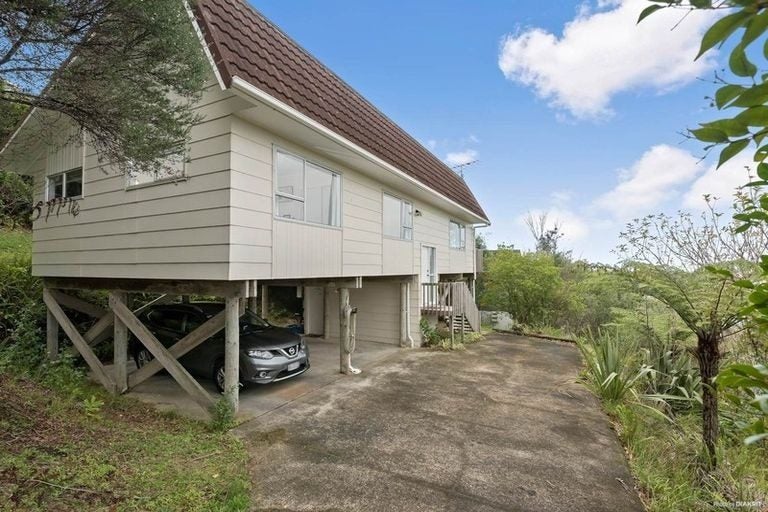17 Stredwick Drive, Torbay, Auckland - Carousel 1