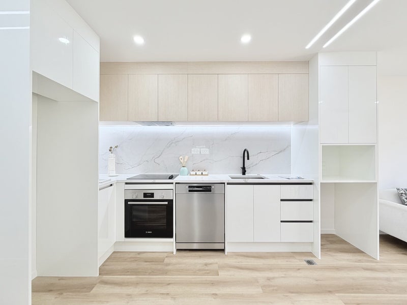 48 Kapuka Road, Mangere Bridge, Auckland - Carousel 2