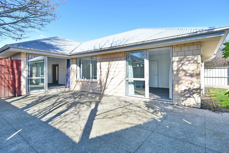 679A Gloucester Street, Linwood, Christchurch - Carousel 1