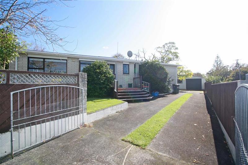 37 Trelawney Crescent, Westown, New Plymouth - Carousel 1