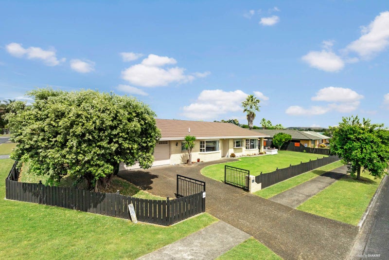 8 Waitoa Street, Waiuku, Waiuku - Carousel 1