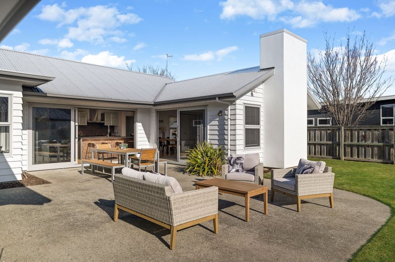 57 Howards Drive, Lake Hayes, Queenstown - Carousel 2