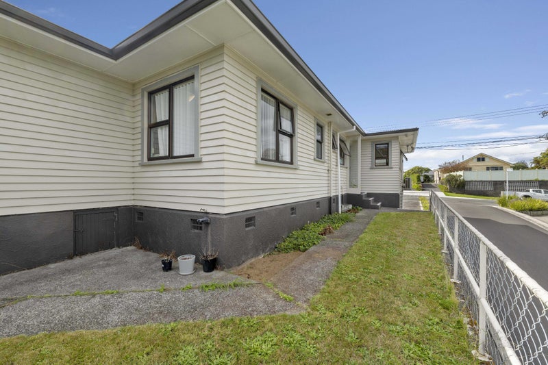 126 Brooklands Road, Brooklands, New Plymouth - Carousel 2