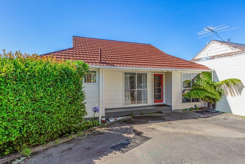 7 Govind Grove, Ngaio, Wellington - Carousel 1