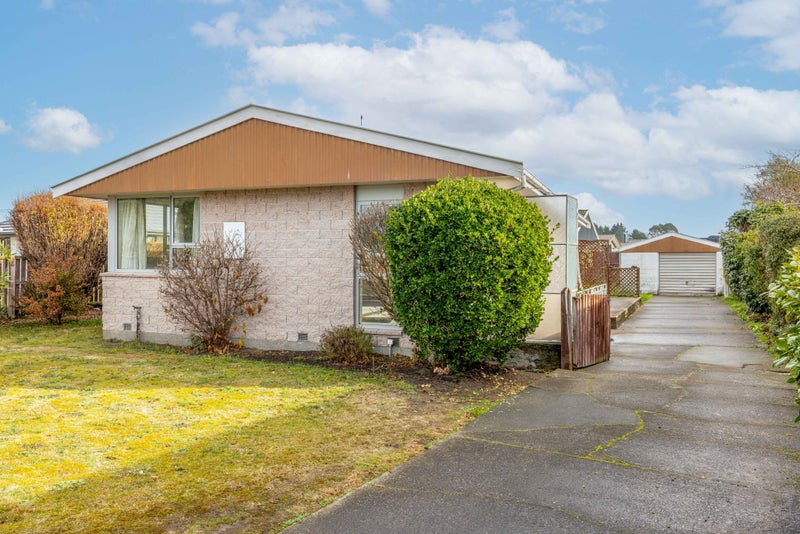 3 Royal Park Drive, Parklands, Christchurch - Carousel 1