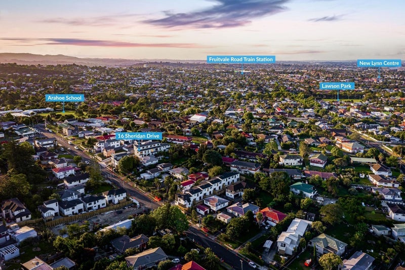 16C Sheridan Drive, New Lynn, Auckland - Carousel 14